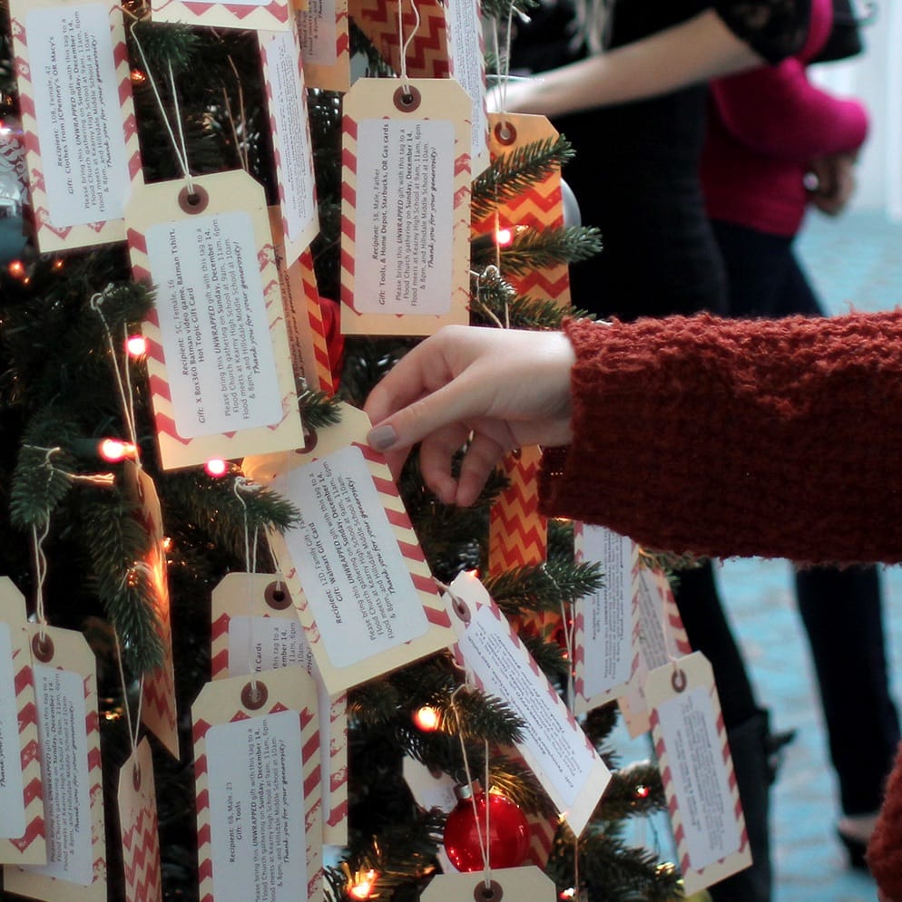 Holly Jolly Live Music